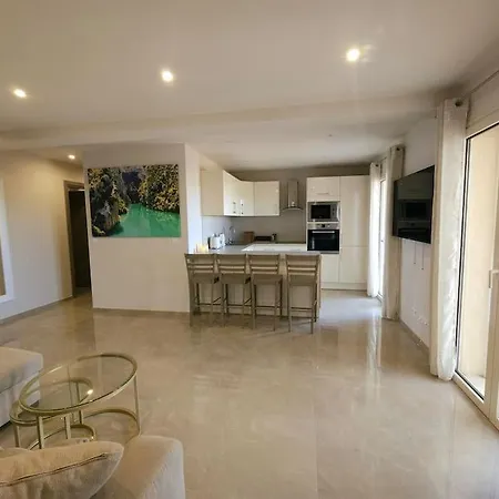 F3 Dans Supercannes Villa *